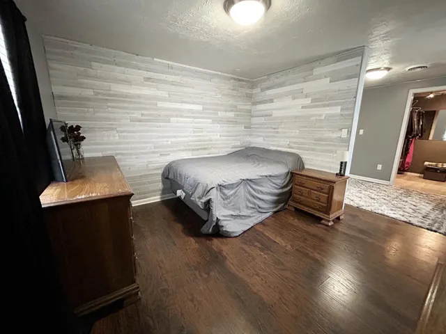 $125,000 | 1900 22nd Drive Southwest, Austin, MN 55912