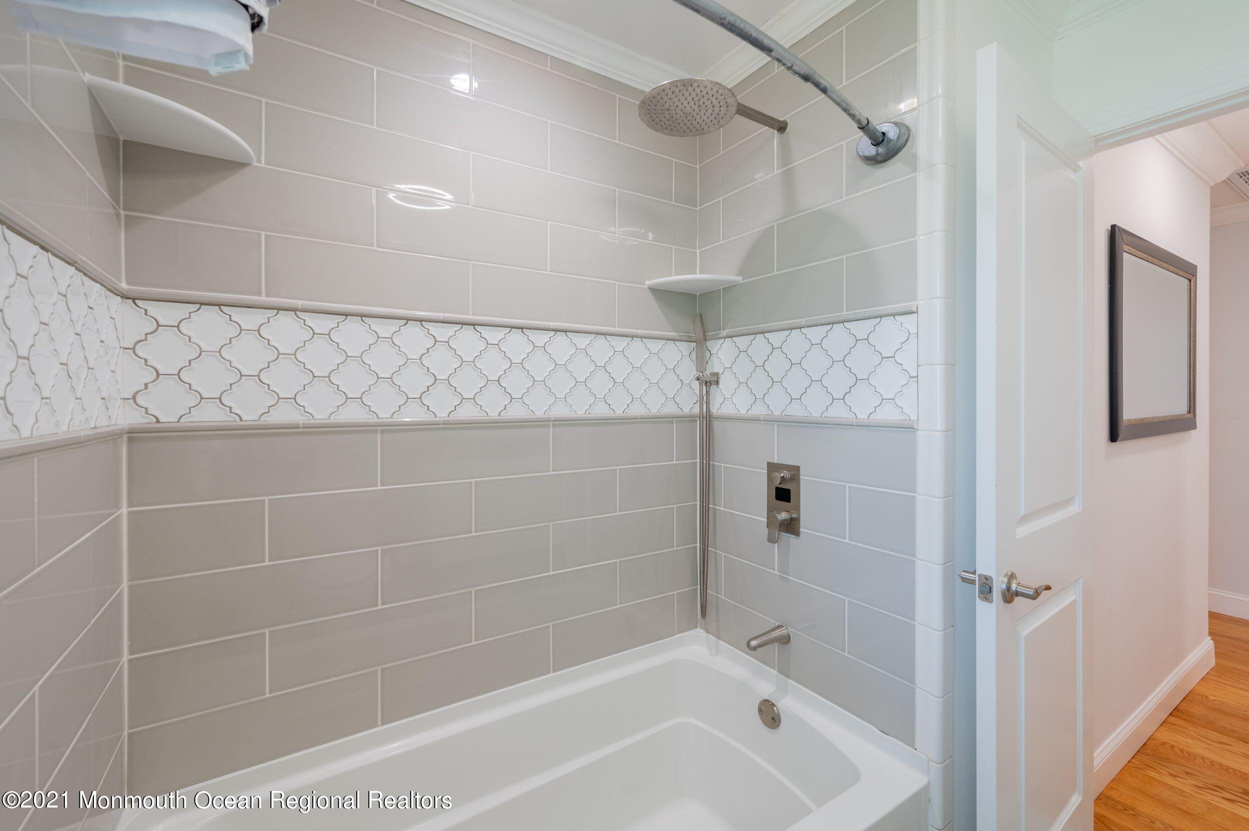 310 Eastham Road Point Pleasant, NJ 08742 - Photo 20 of 22 310easthamSHOWER