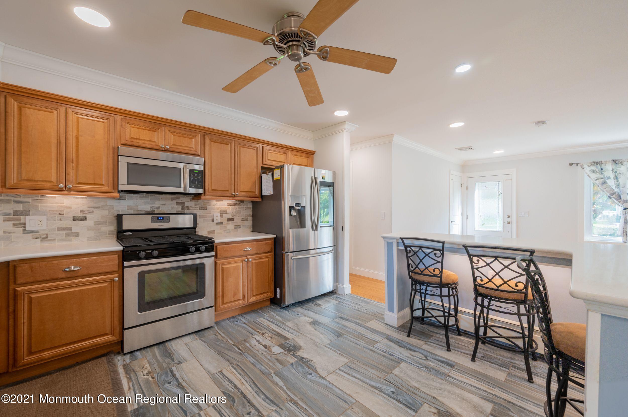 310 Eastham Road Point Pleasant, NJ 08742 - Photo 10 of 22 310easthamKITCH3