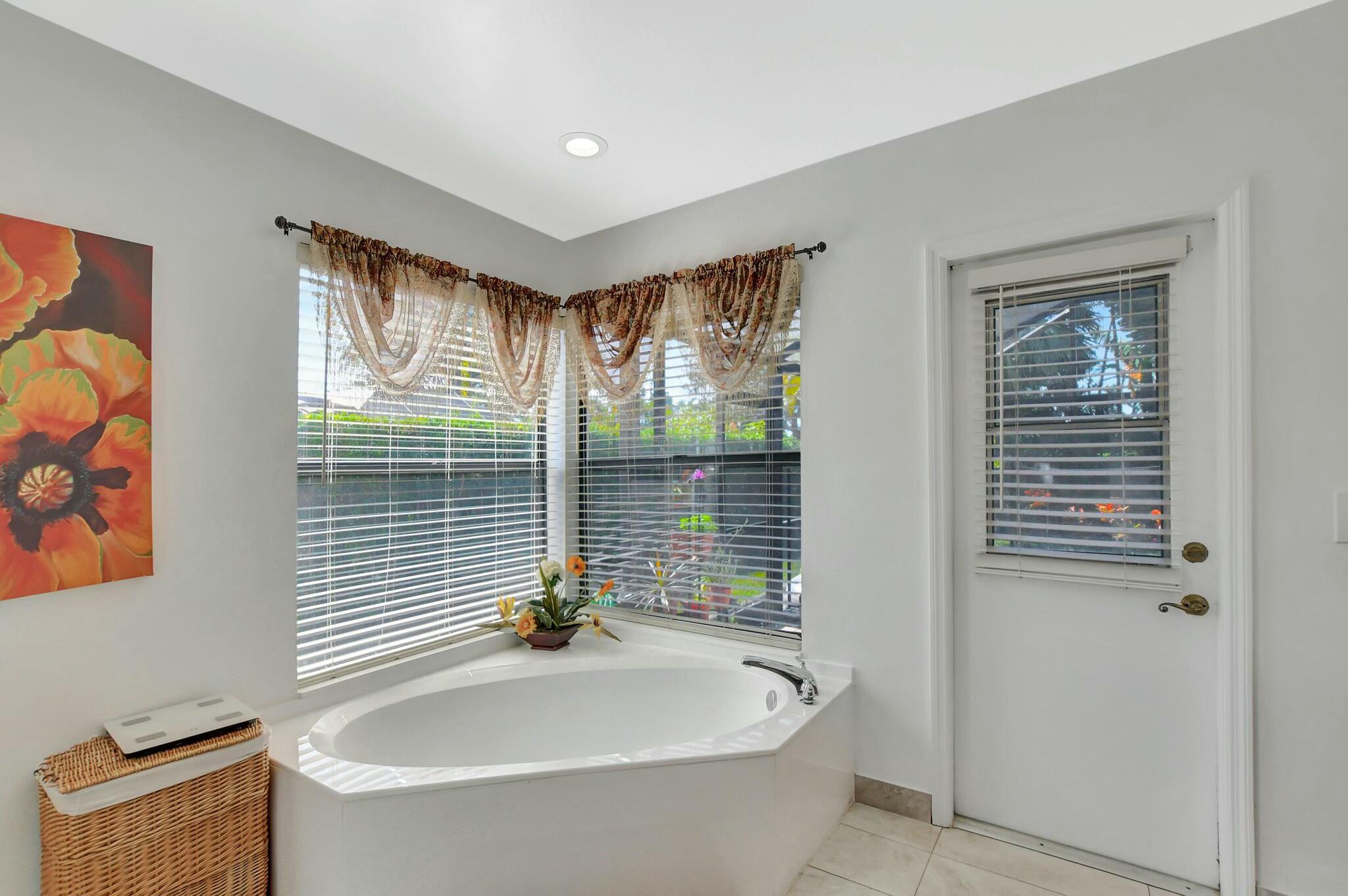 19569 Sedgefield Terrace Boca Raton, FL 33498 - Photo 22 of 57 tempImage7qIzRt