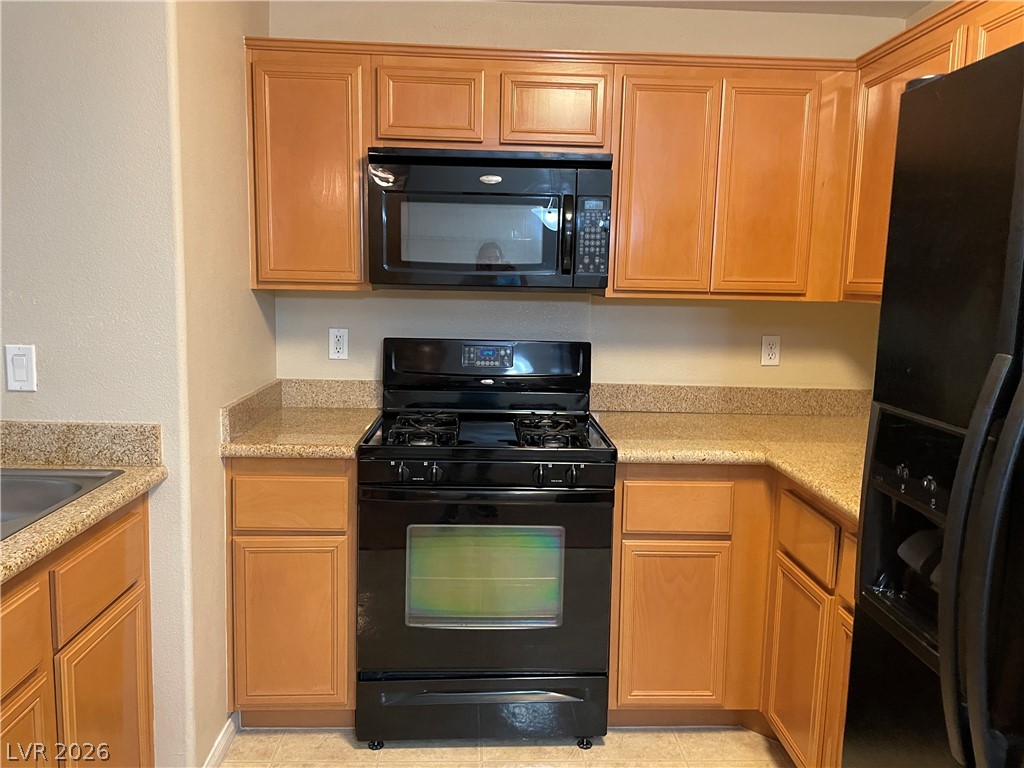 7701 West Robindale Road, Unit 165 Las Vegas, NV 89113 - Photo 5 of 22 Gallery Image 5