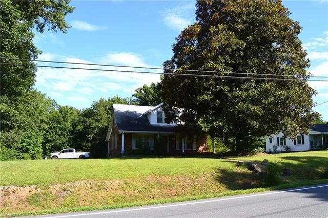 $175,000 | 183 East Aiken Road, Eden, NC 27288