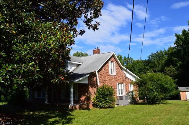 $175,000 | 183 East Aiken Road, Eden, NC 27288