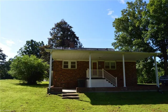 $175,000 | 183 East Aiken Road, Eden, NC 27288