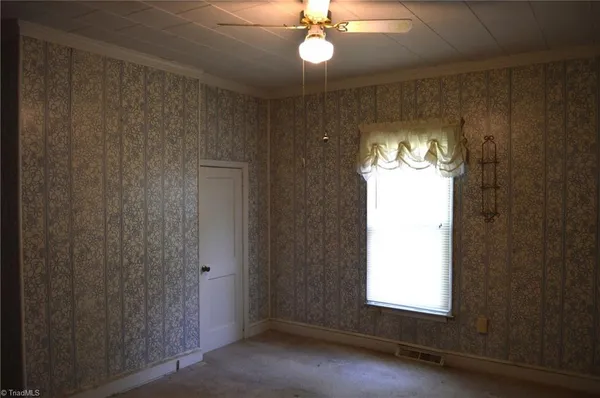 $175,000 | 183 East Aiken Road, Eden, NC 27288