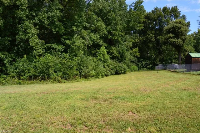 $175,000 | 183 East Aiken Road, Eden, NC 27288