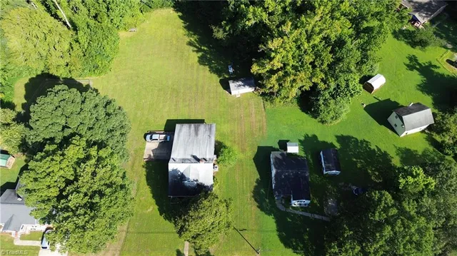 $175,000 | 183 East Aiken Road, Eden, NC 27288