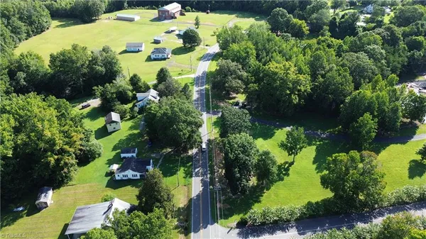 $175,000 | 183 East Aiken Road, Eden, NC 27288