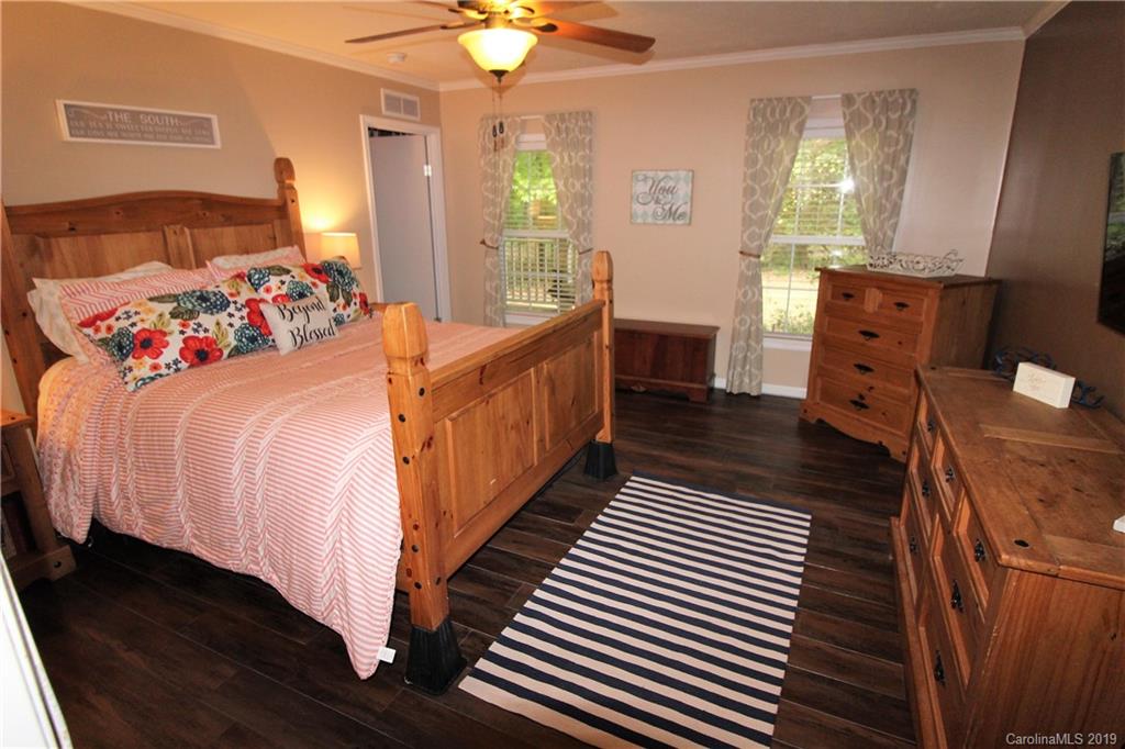 250 Burree Road Clover, SC 29710 - Photo 12 of 24 Gallery Image 12