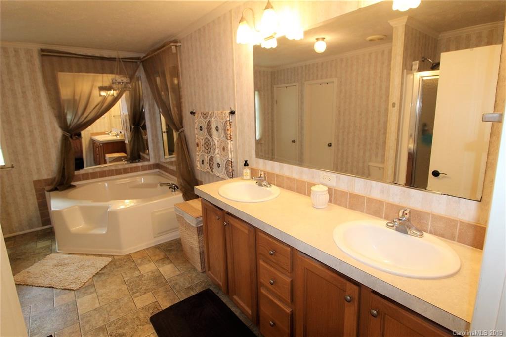 250 Burree Road Clover, SC 29710 - Photo 13 of 24 Gallery Image 13
