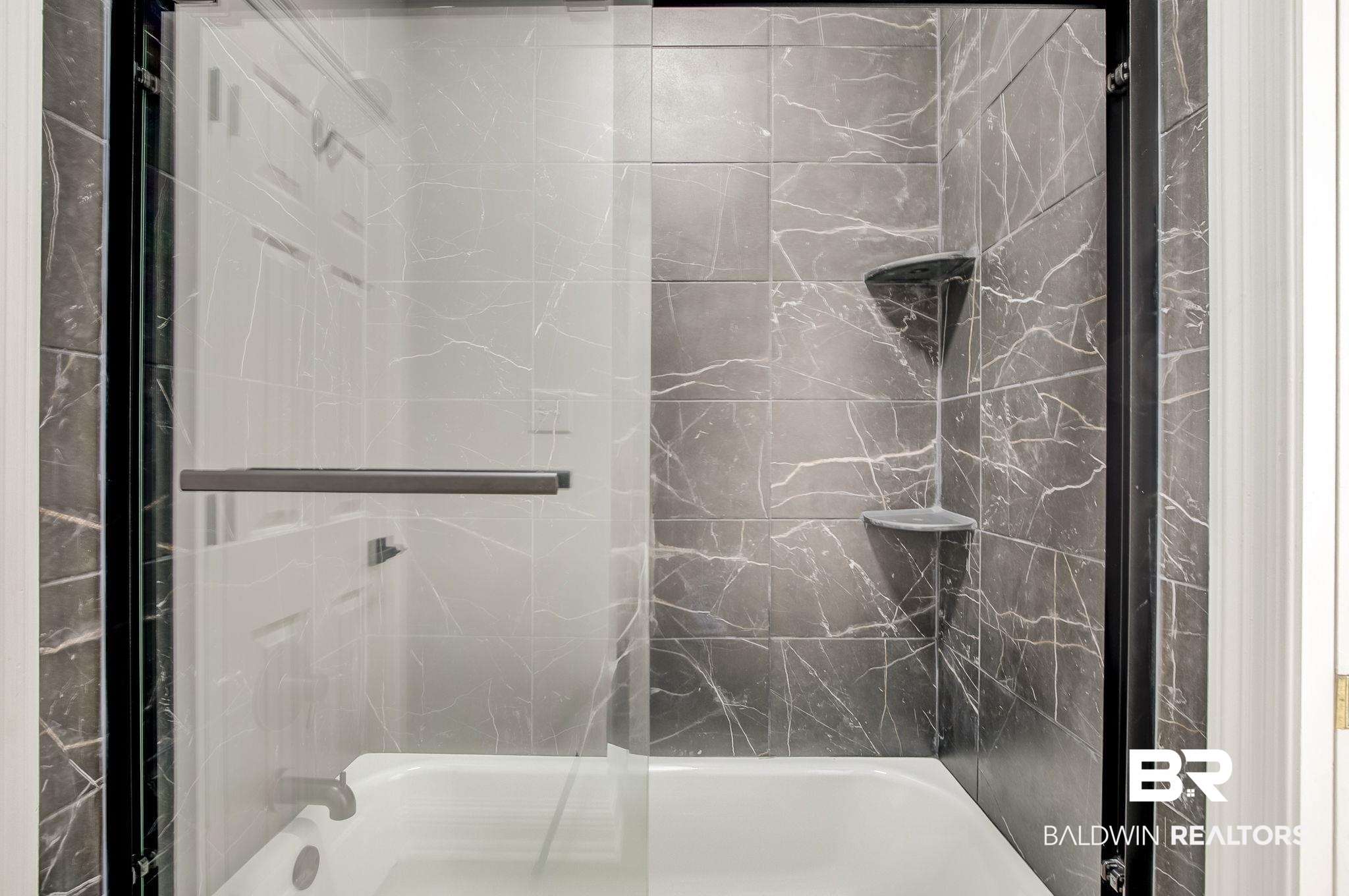 105 High Pines Ridge Fairhope, AL 36532 - Photo 75 of 97 Bathroom with shower / bathtub combination