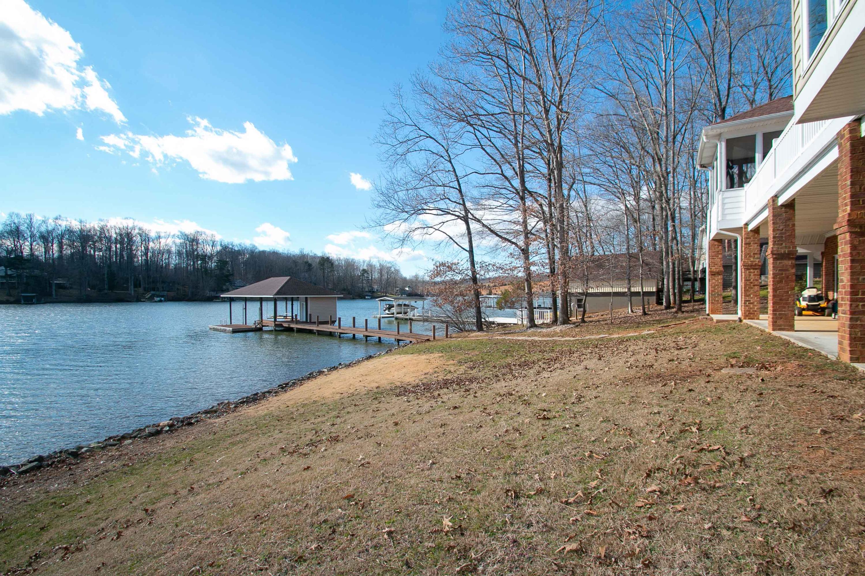 516 Periwinkle Road Moneta, VA 24121 - Photo 36 of 40 img_5609