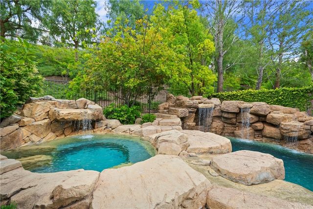 $1,225,000 | 1 Waverly Place, Ladera Ranch, CA 92694