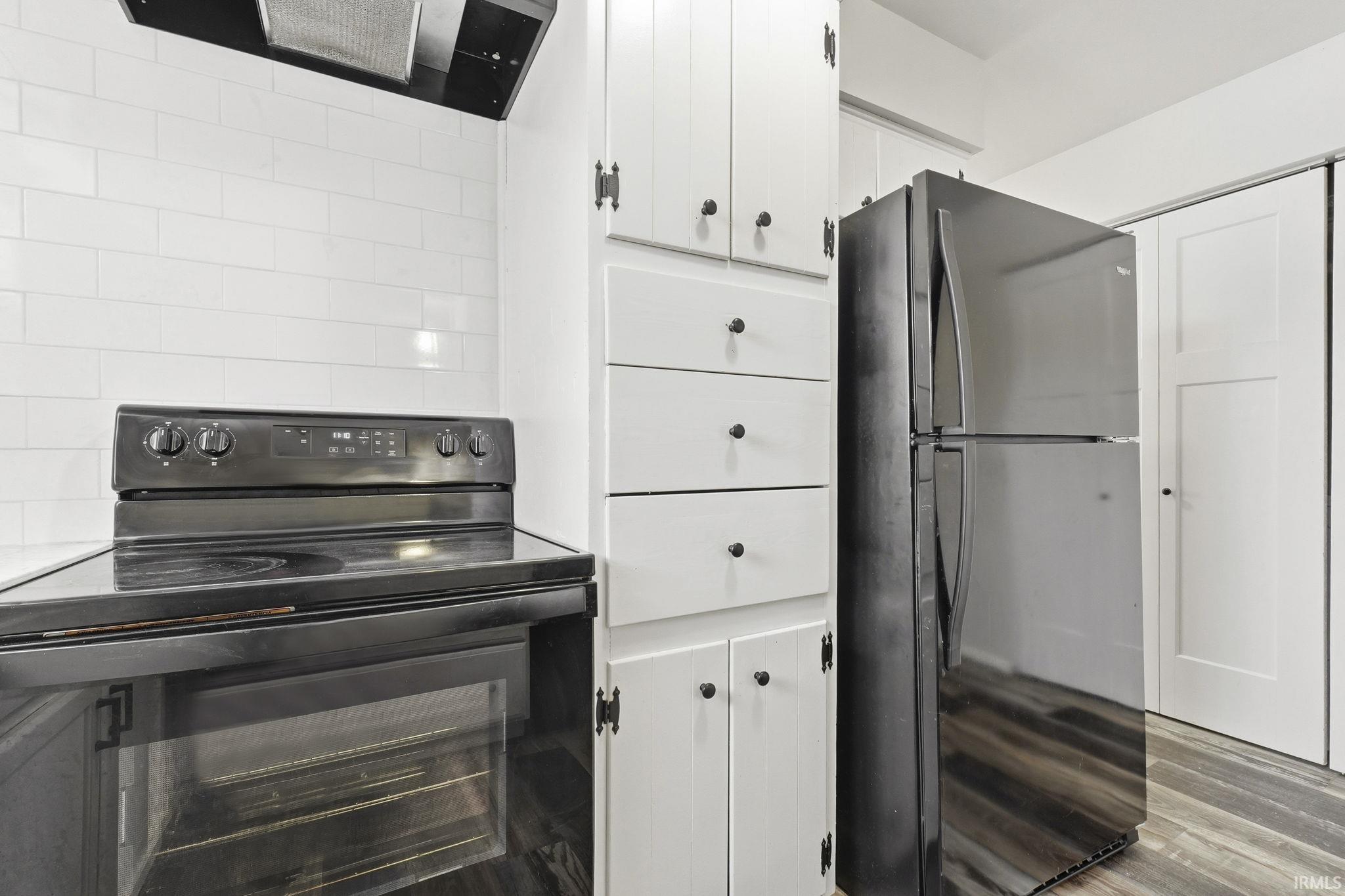 15019 Auburn Road Fort Wayne, IN 46845 - Photo 9 of 34