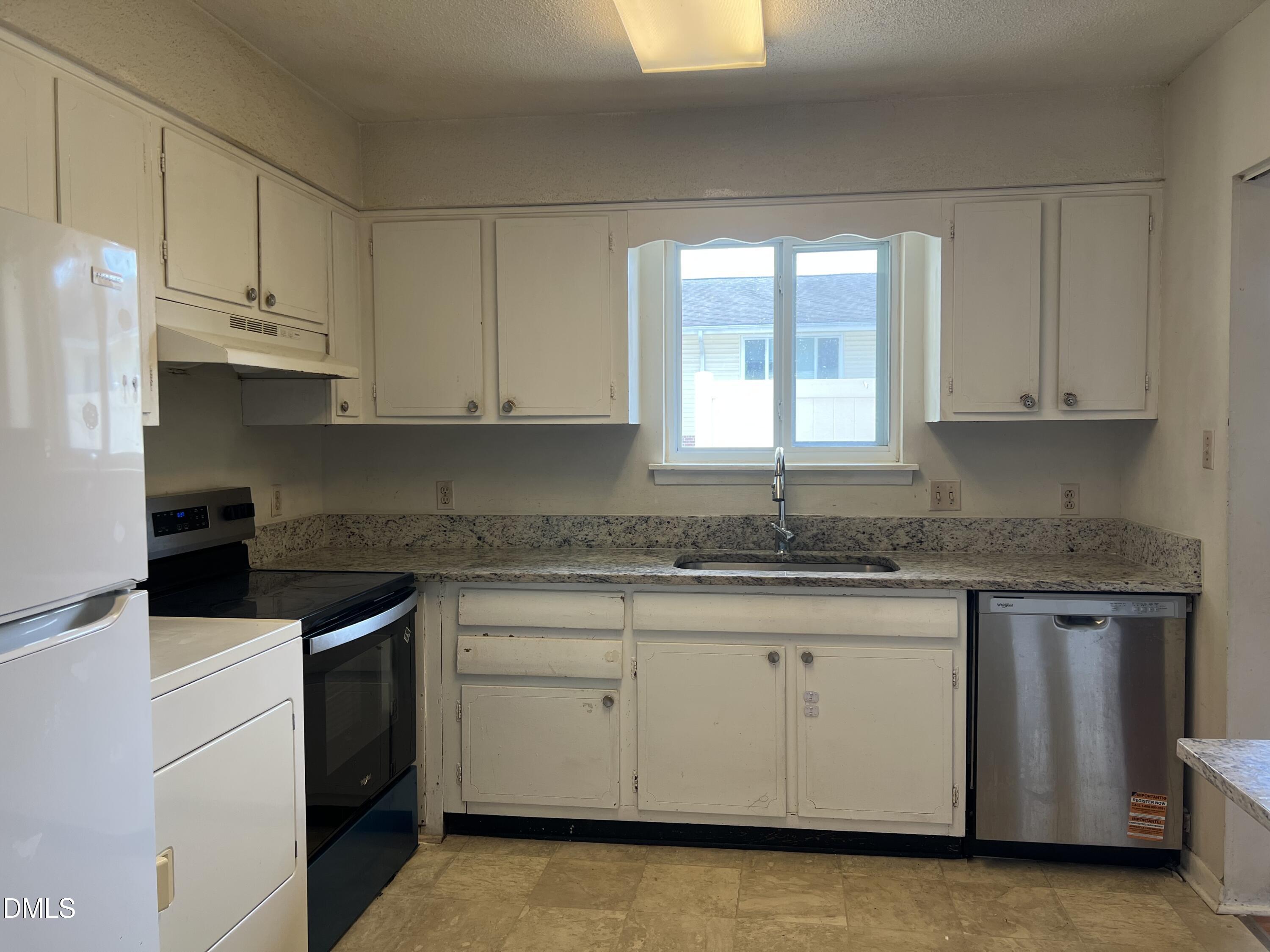 2343 Champion Court Raleigh, NC 27606 - Photo 12 of 51 Photo Mar 21 2026, 1 43 40 PM