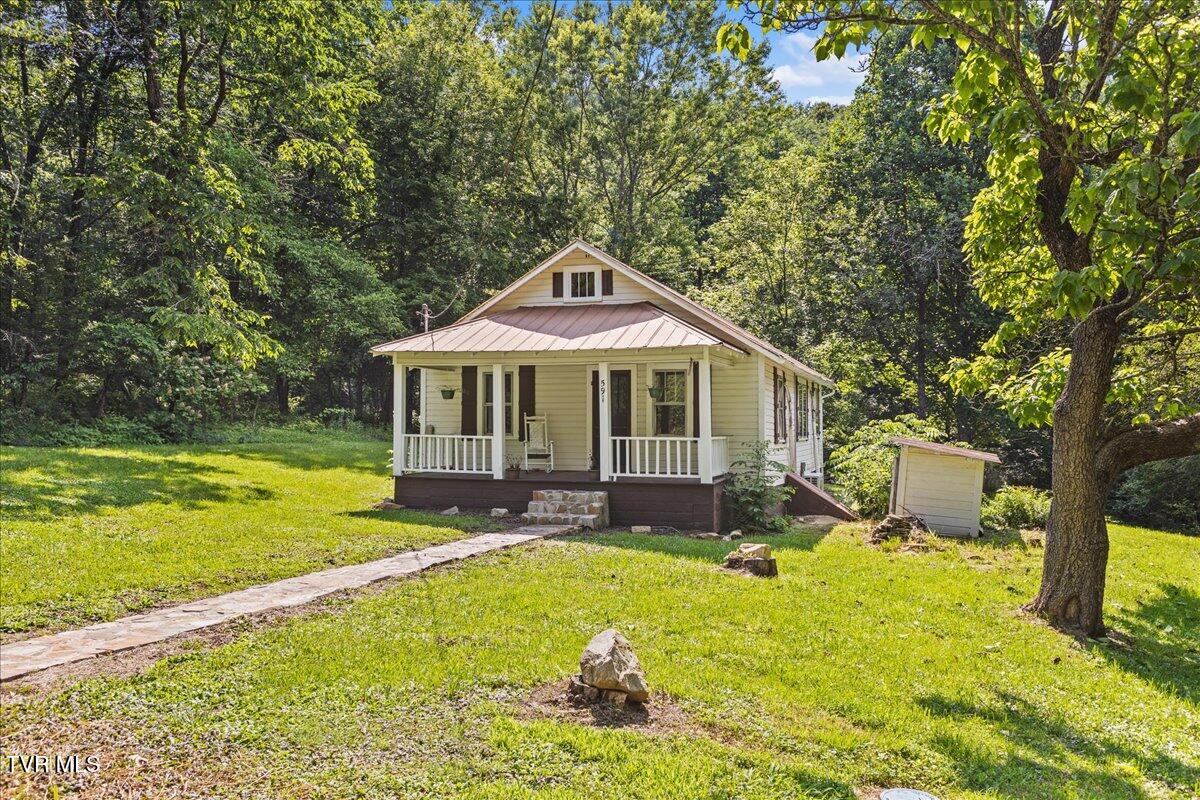591 Whaley Town Road Butler, TN 37640 - Photo 7 of 40 04-128A0030-2
