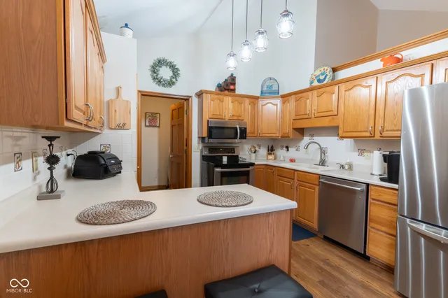 $299,000 | 4927 West Cedar Cove Way, Unit 13, New Palestine, IN 46163