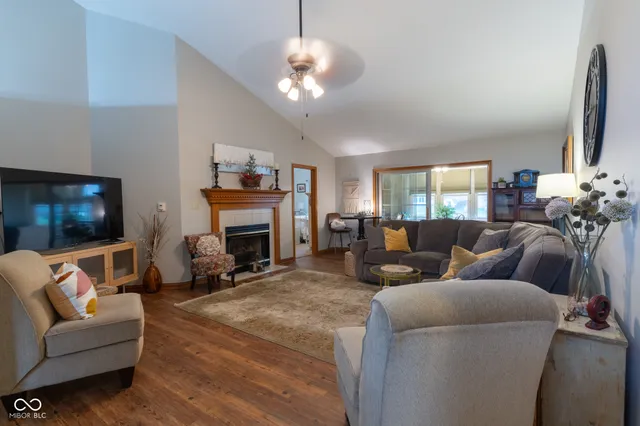 $299,000 | 4927 West Cedar Cove Way, Unit 13, New Palestine, IN 46163