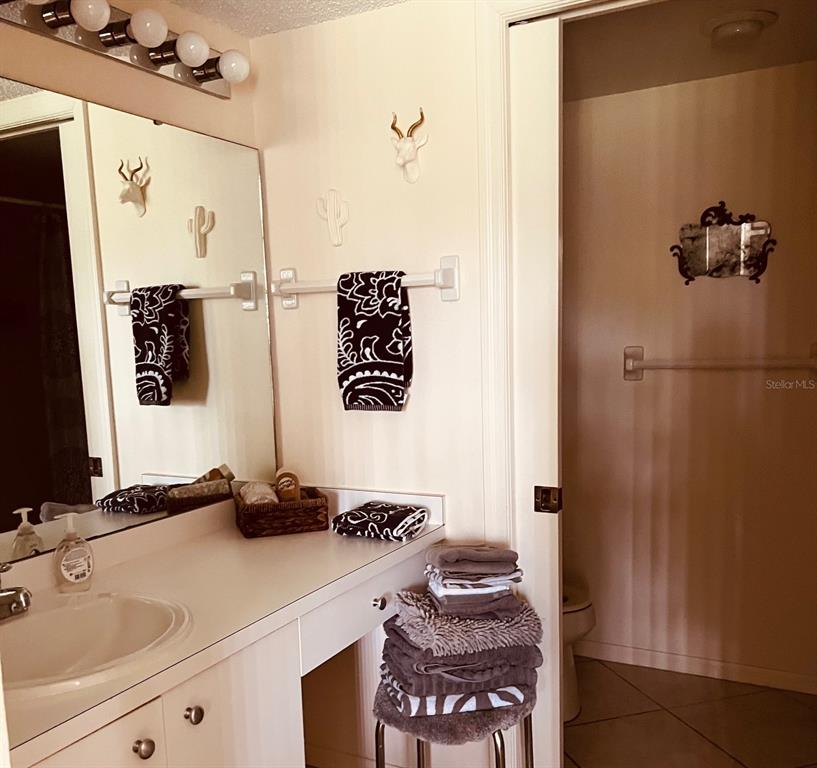 9330 Clubside Circle, Unit 3209 Sarasota, FL 34238 - Photo 14 of 36