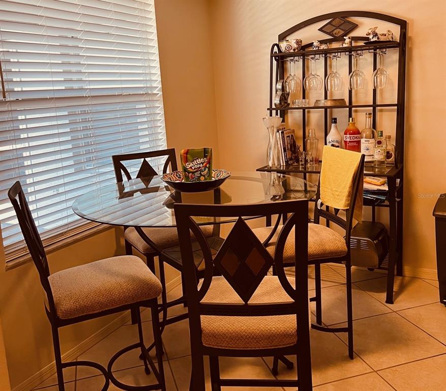 9330 Clubside Circle, Unit 3209 Sarasota, FL 34238 - Photo 5 of 36