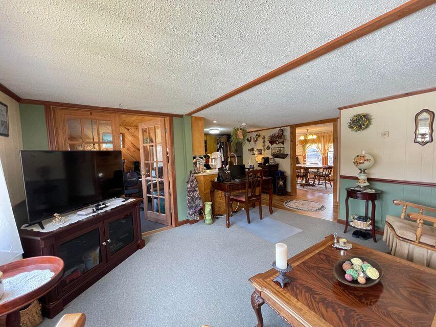 282 South Chester Road Lincoln, ME 04457 - Photo 7 of 25 7
