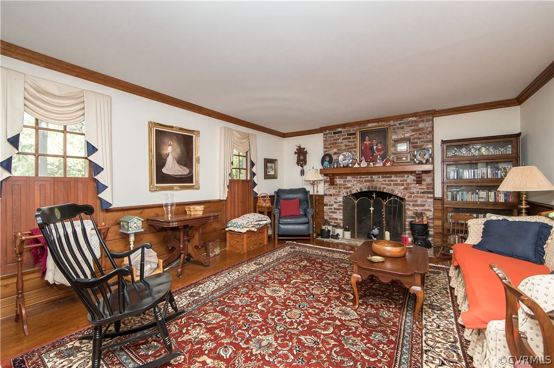 5731 Elfinwood Road Chester, VA 23831 - Photo 11 of 43 Family room.