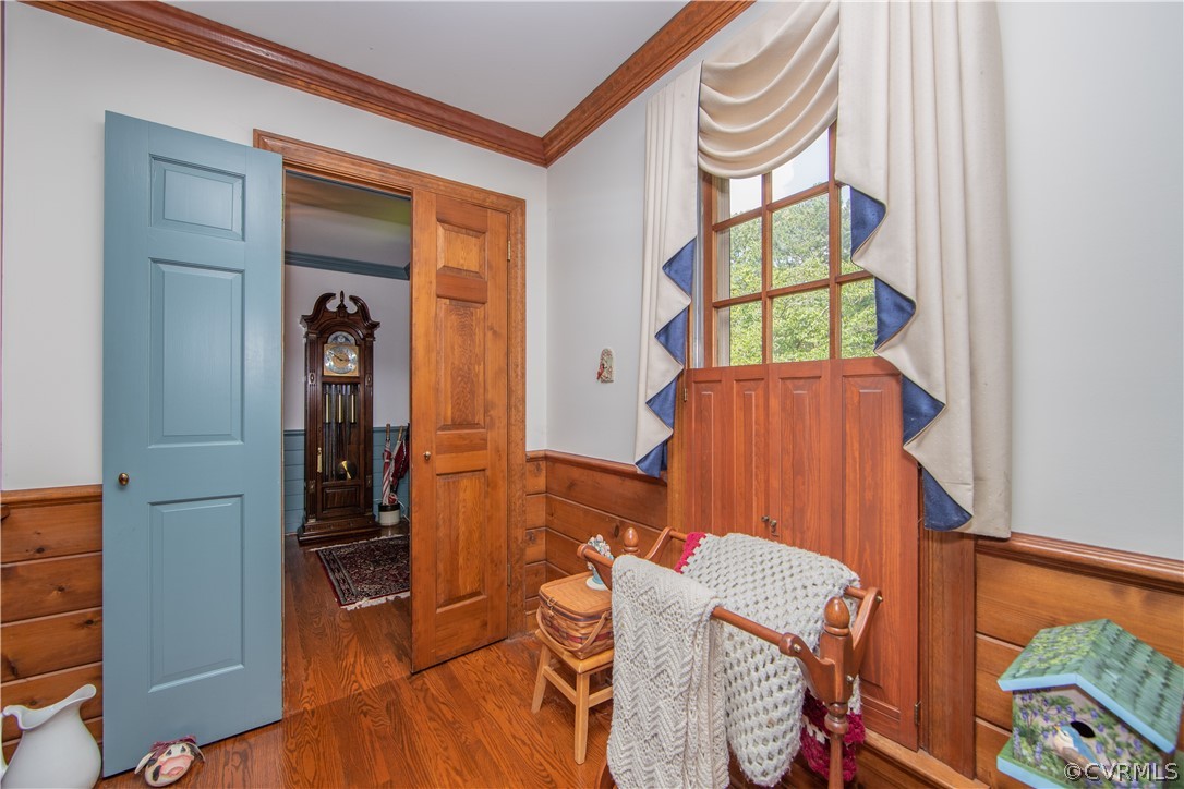 5731 Elfinwood Road Chester, VA 23831 - Photo 10 of 43 Family room.
