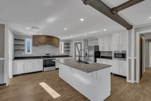 $475,000 | 1083 Fanchers Mill Road, Sparta, TN 38583