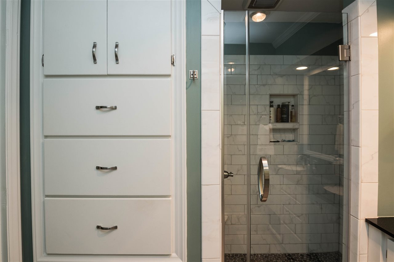 9609 Rock Creek Road Raleigh, NC 27613 - Photo 19 of 25 Master Bath