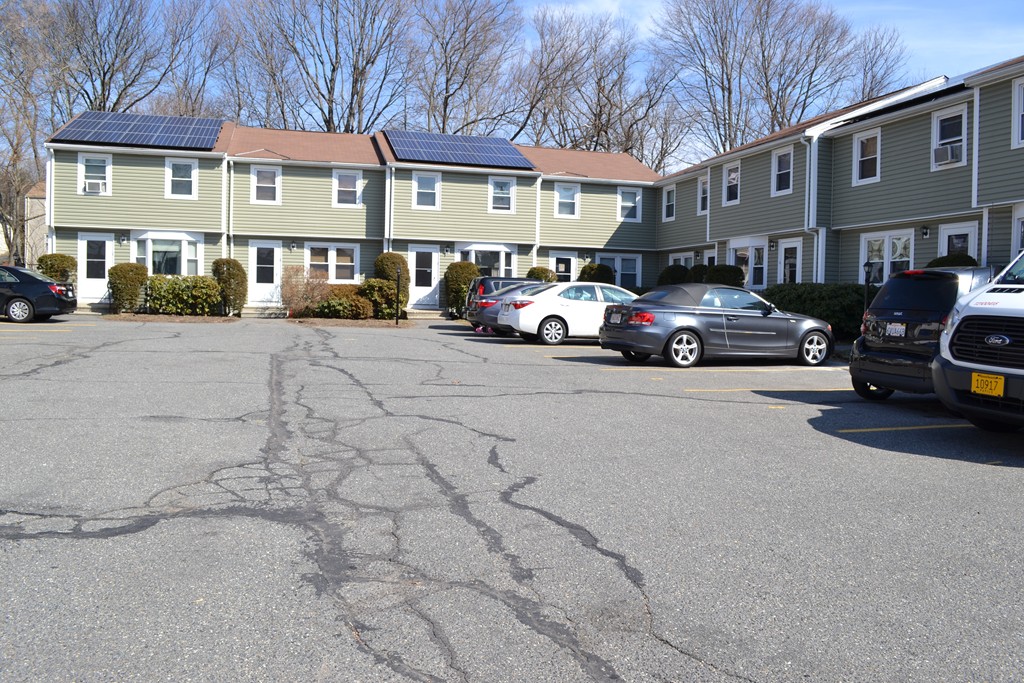301 Mammoth Road, Unit 7 Lowell, MA 01854 - Photo 1 of 17