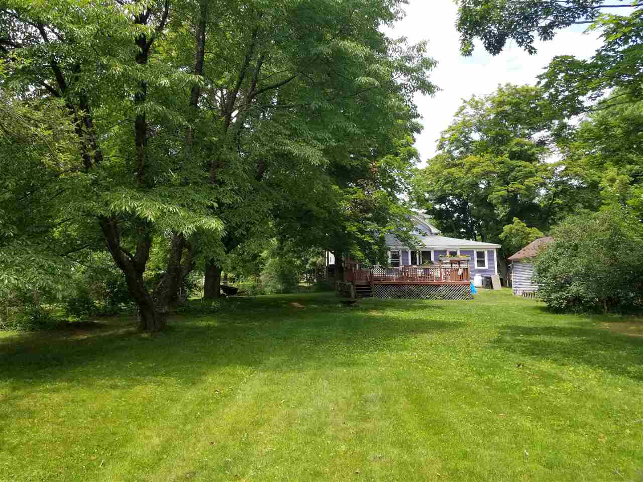 207 Dearborn Road Pembroke, NH 03275 - Photo 34 of 38 Gallery Image 34