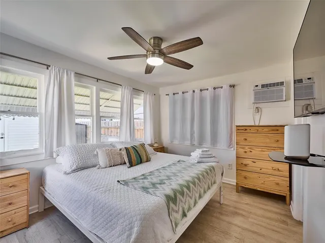 $3,100 | 306 North J Street, Lake Worth Beach, FL 33460