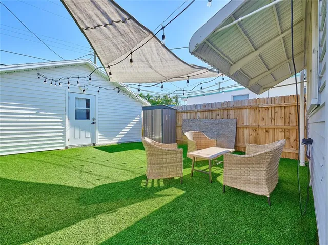 $3,100 | 306 North J Street, Lake Worth Beach, FL 33460