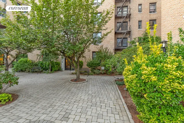 $795,000 | 148-09 Northern Boulevard, Unit 6L | Murray Hill - Flushing