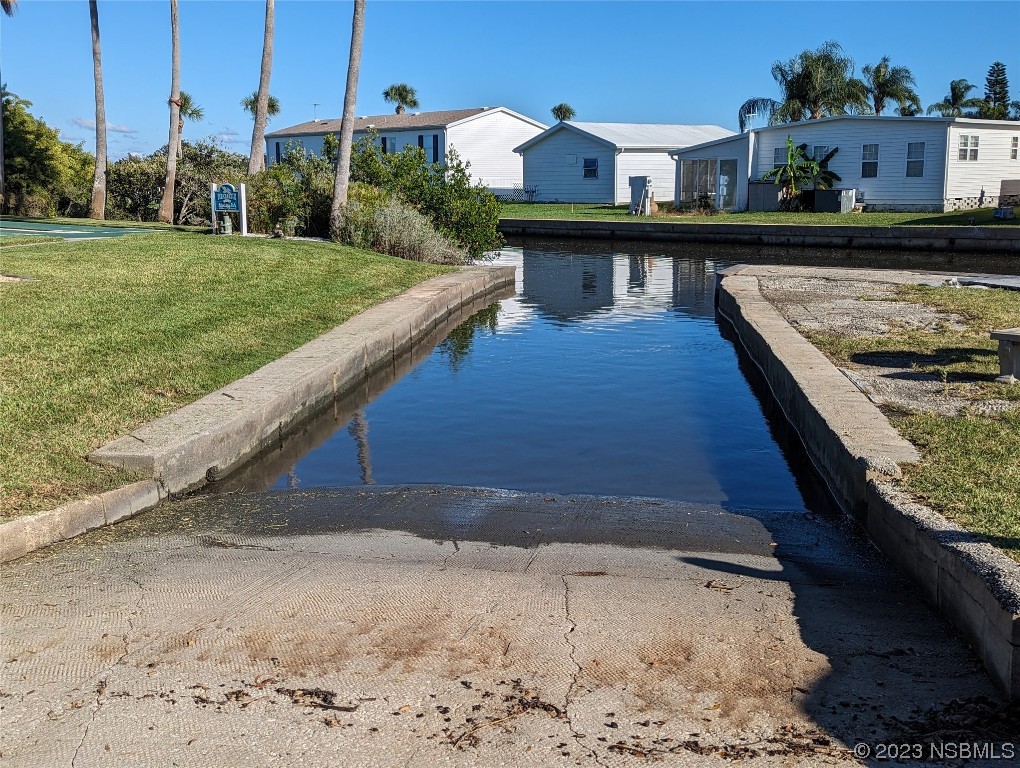 17 Pelican Drive Edgewater, FL 32141 - Photo 23 of 32 a view of swimming pool from a balcony