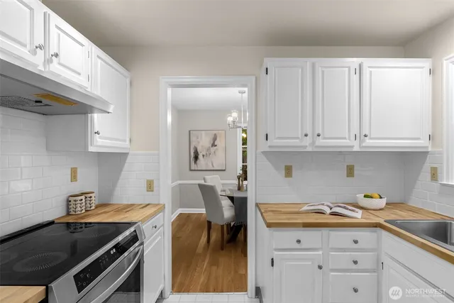 $935,000 | 3110 Northeast 84th Street, Seattle, WA 98115