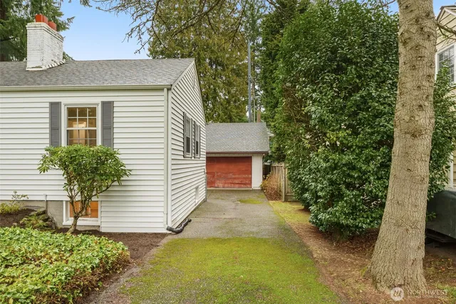 $935,000 | 3110 Northeast 84th Street, Seattle, WA 98115