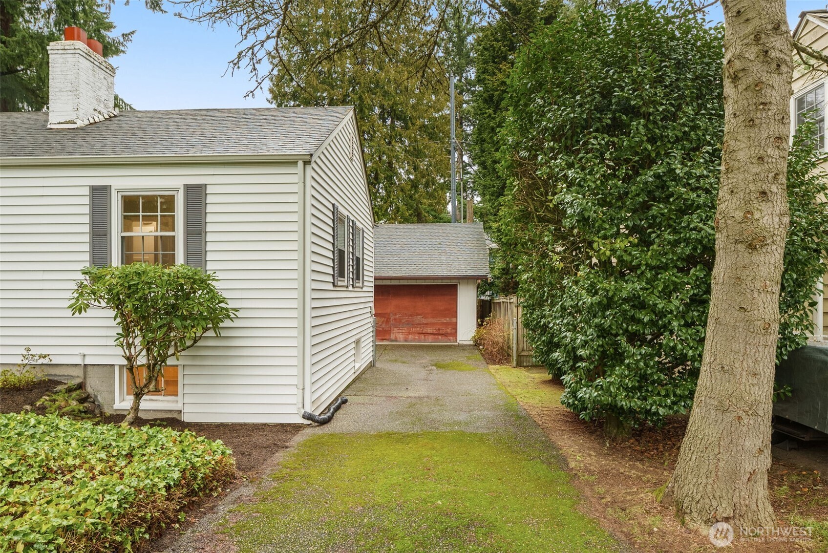 3110 Northeast 84th Street Seattle, WA 98115 - Photo 23 of 25