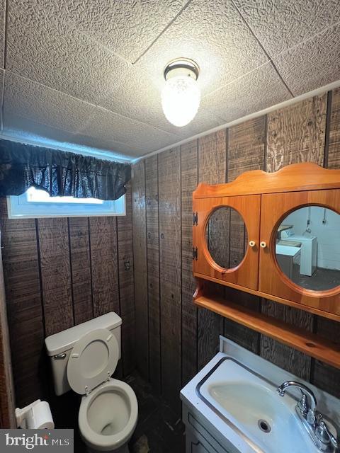 1625 Kirkwood Road Baltimore, MD 21207 - Photo 22 of 25 Convenient Half Bath on Lower level