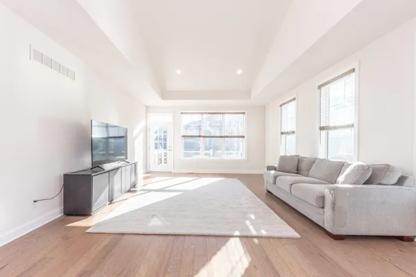 $650,000 | 3341 Roseford Boulevard, Ann Arbor, MI 48105