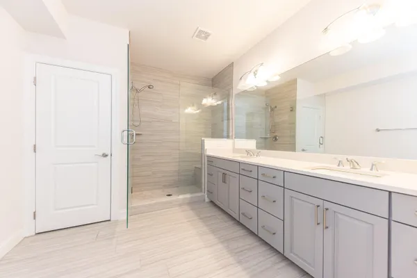 $650,000 | 3341 Roseford Boulevard, Ann Arbor, MI 48105