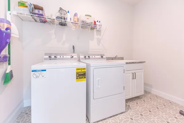 $650,000 | 3341 Roseford Boulevard, Ann Arbor, MI 48105