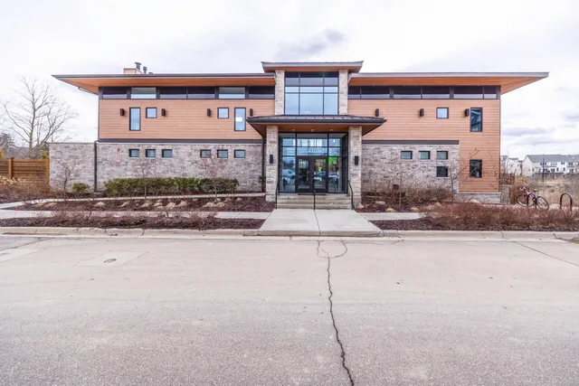 $660,000 | 3341 Roseford Boulevard, Ann Arbor, MI 48105