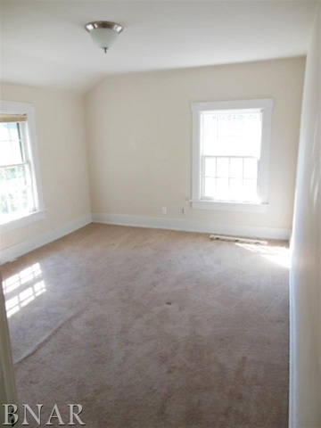 1545 West Forest Avenue Decatur, IL 62522 - Photo 8 of 10