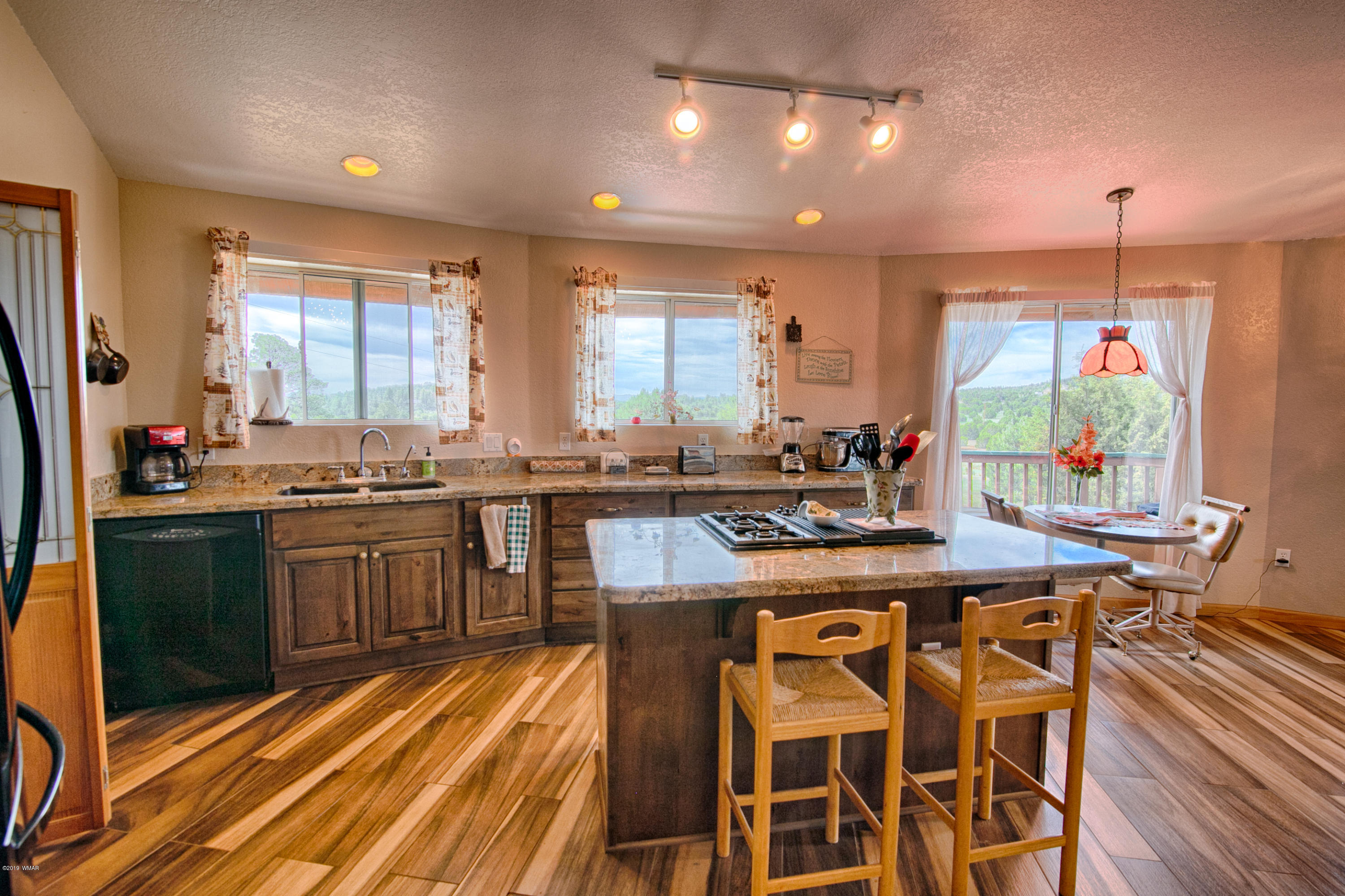 1587 Xavier Road Show Low, AZ 85901 - Photo 13 of 30