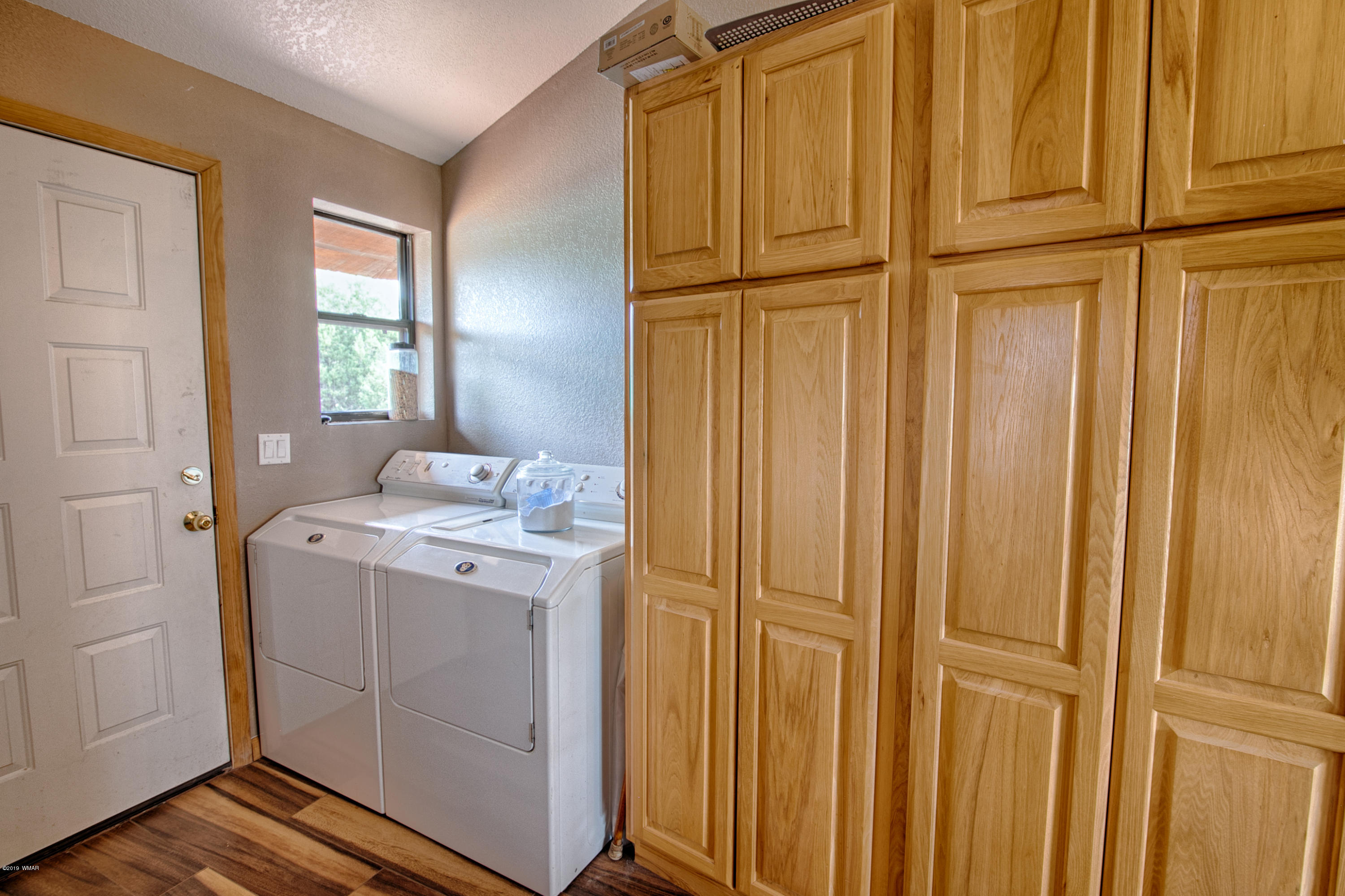 1587 Xavier Road Show Low, AZ 85901 - Photo 17 of 30