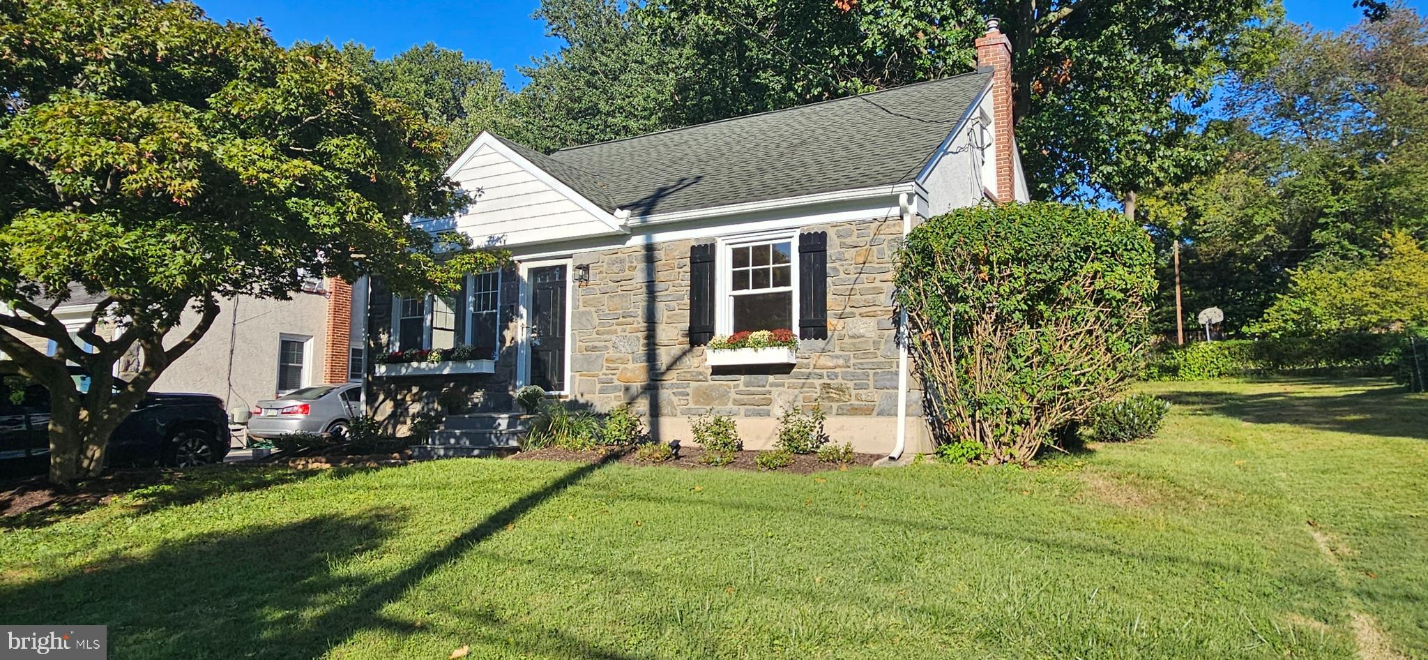 505 Glendale Road Havertown, PA 19083 - Photo 2 of 34 Exterior Front