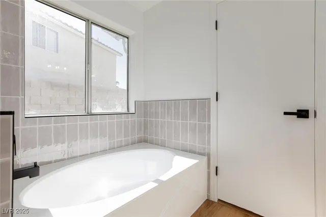 $449,999 | 631 Fox Haven Street, Henderson, NV 89015