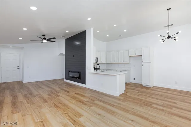 $449,999 | 631 Fox Haven Street, Henderson, NV 89015