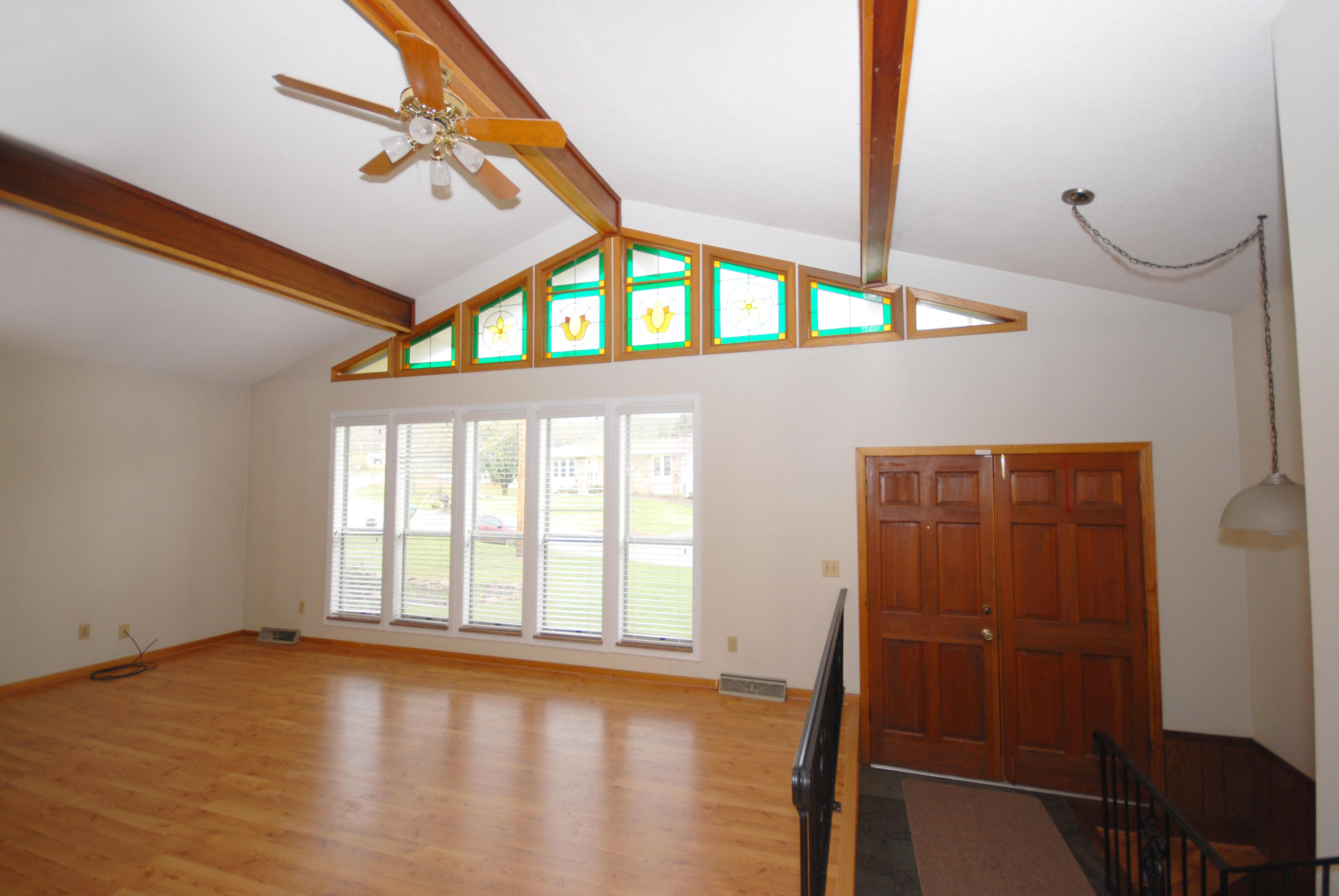 1117 Roderick Road Knoxville, TN 37923 - Photo 28 of 32 LivingRoomB